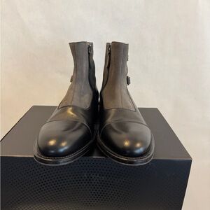 Aquatalia Black and Gray Men's Boots